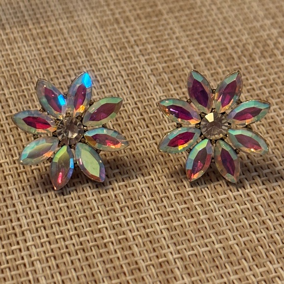 Iridescent Vintage Inspired Flower Stud Wedding Holiday Crystal Luxury Earrings - Picture 4 of 5